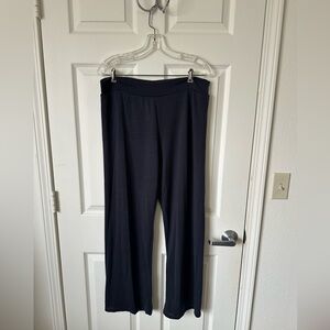 WESTERN CONNECTION Women's Navy Blue Pants.